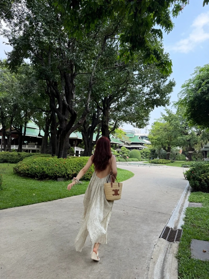 爱包???? Celine Teen比罗意威更好用的菜篮子_5_小老鼠别慌_来自小红书网页版.jpg