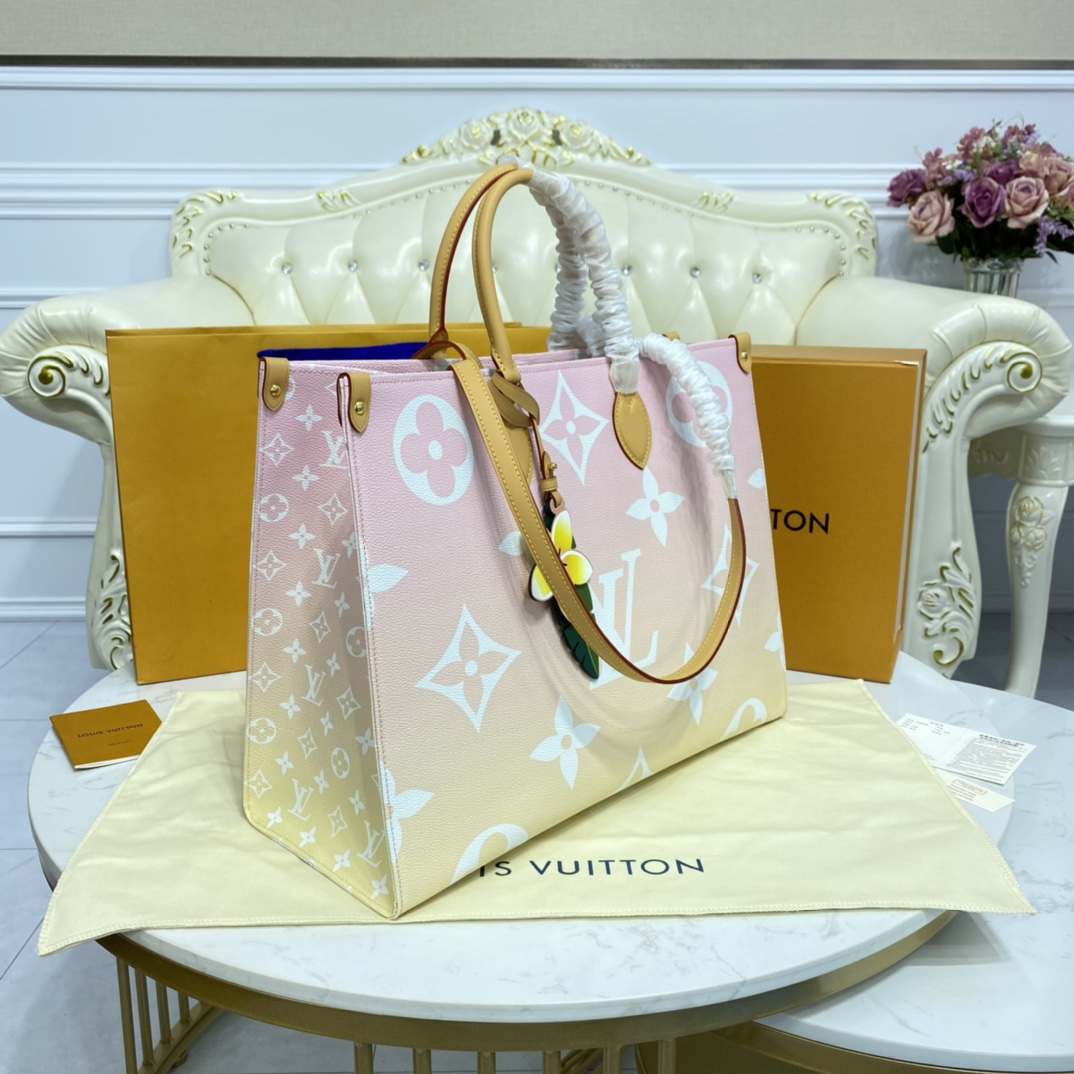 LOUIS VUITTON 루이비통 온더고(ONTHEGO) GM