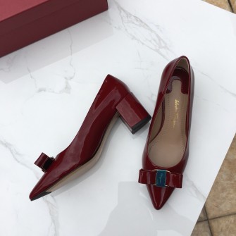 FERRAGAMO 페레가모 바라 보우 펌프스 01B221 718541