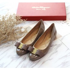 FERRAGAMO 페레가모 바라 보우 발레 플랫 01N917 718314