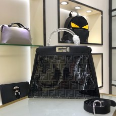 FENDI 펜디 피카부 미듐