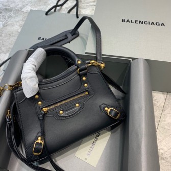 BALENCIAGA 발렌시아가 나노 클레식 미니 탑 핸들 백