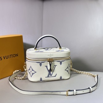 LOUIS VUITTON 루이비통 베니티 PM