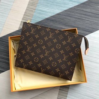 LOUIS VUITTON 루이비통 토일레트리 파우치 26