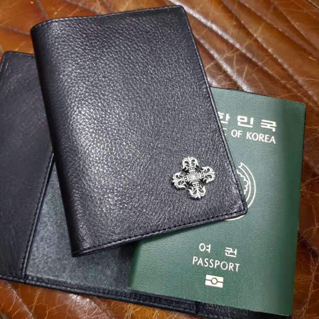 CHROME HEARTS 크롬하츠 여권지갑 (송아지가죽) 93605888