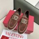 VALENTINO 발렌티노 V로고 시그니처 남성로퍼 hk252122