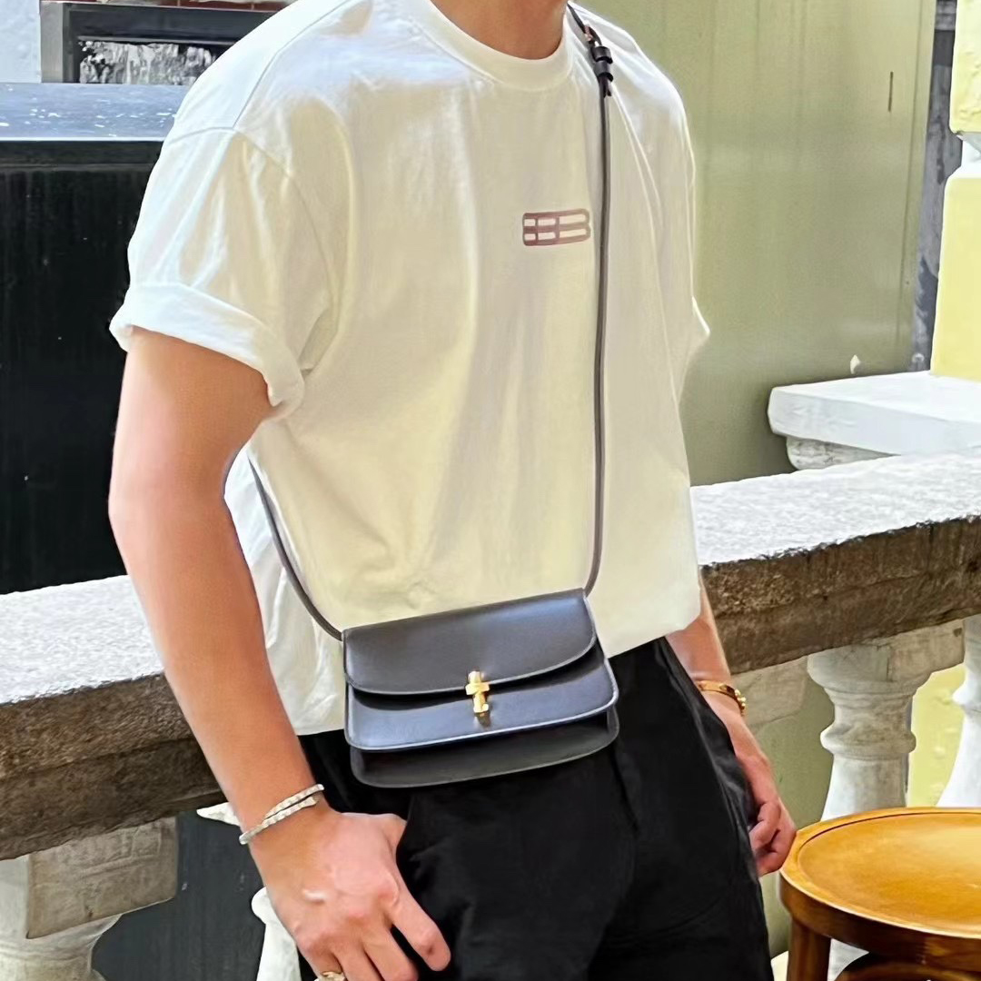 The Row 더로우 소피아백 (소가죽)