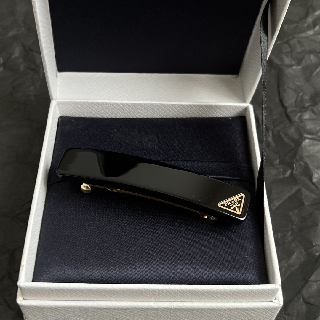PRADA 프라다 바레트 머리핀 #2510221928