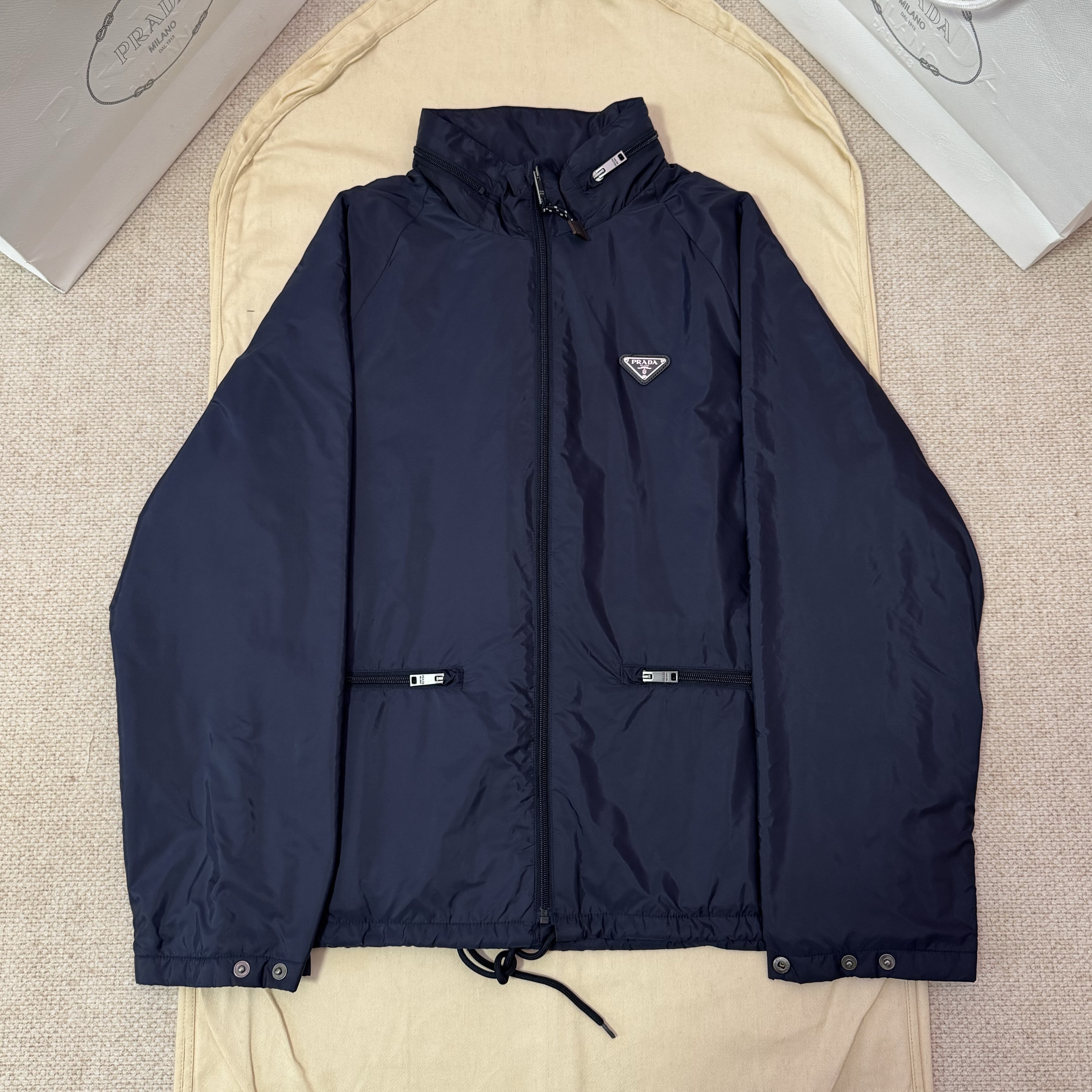 PRADA 프라다 Re-Nylon 자켓 남자 #1531617