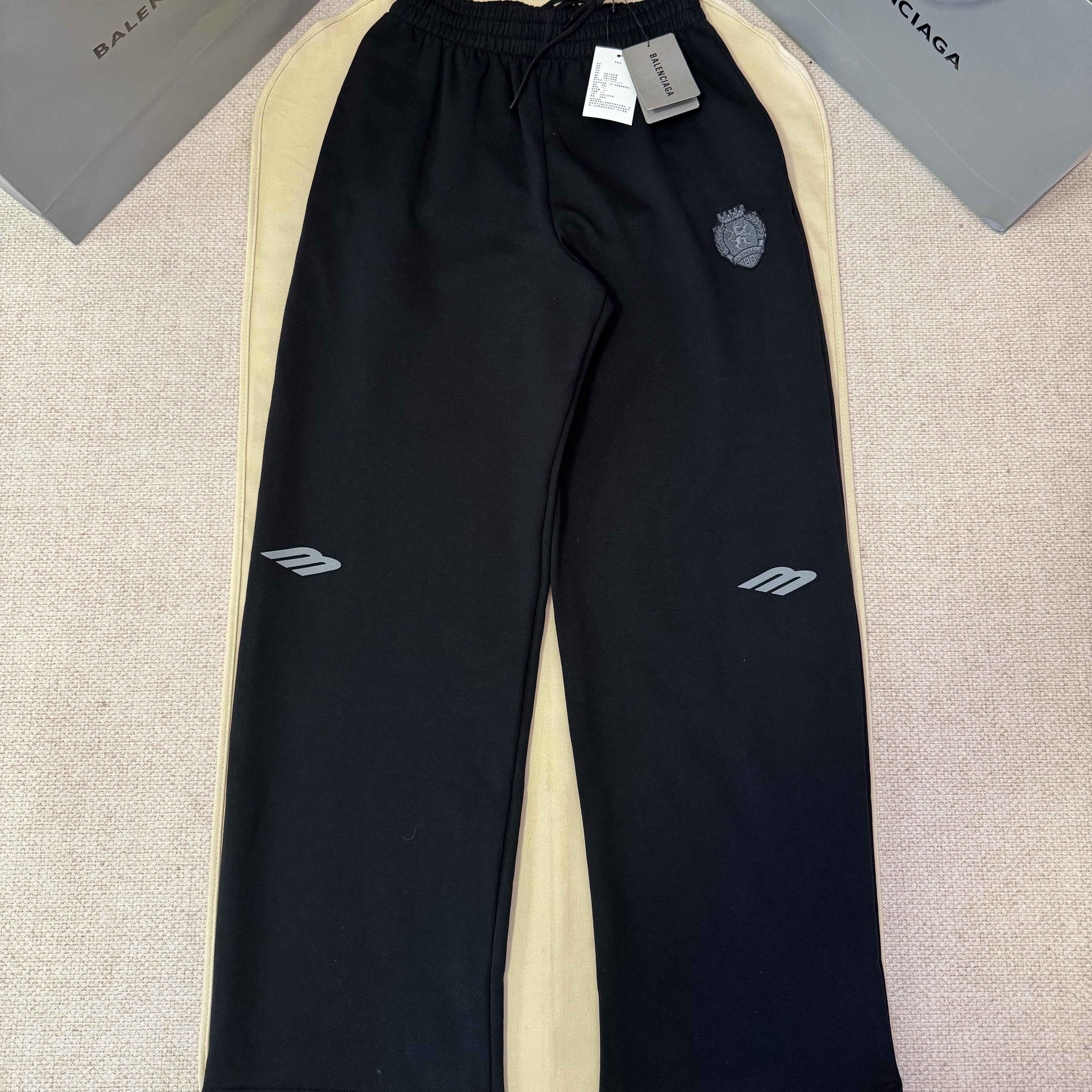 BALENCIAGA 발렌시아가 3B FOTBALL BAGGY 트레이닝 팬츠 #18286110