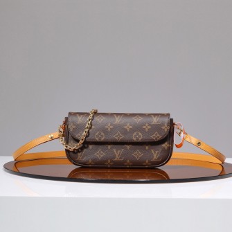 LOUIS VUITTON 루이비통 WALLET ON CHAIN IVY M81911 {한정시간특가}