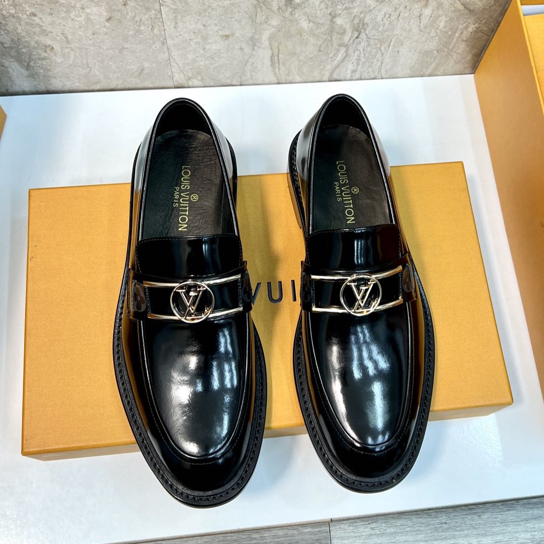 LOUIS VUITTON 루이비통 남자구두 #14346227