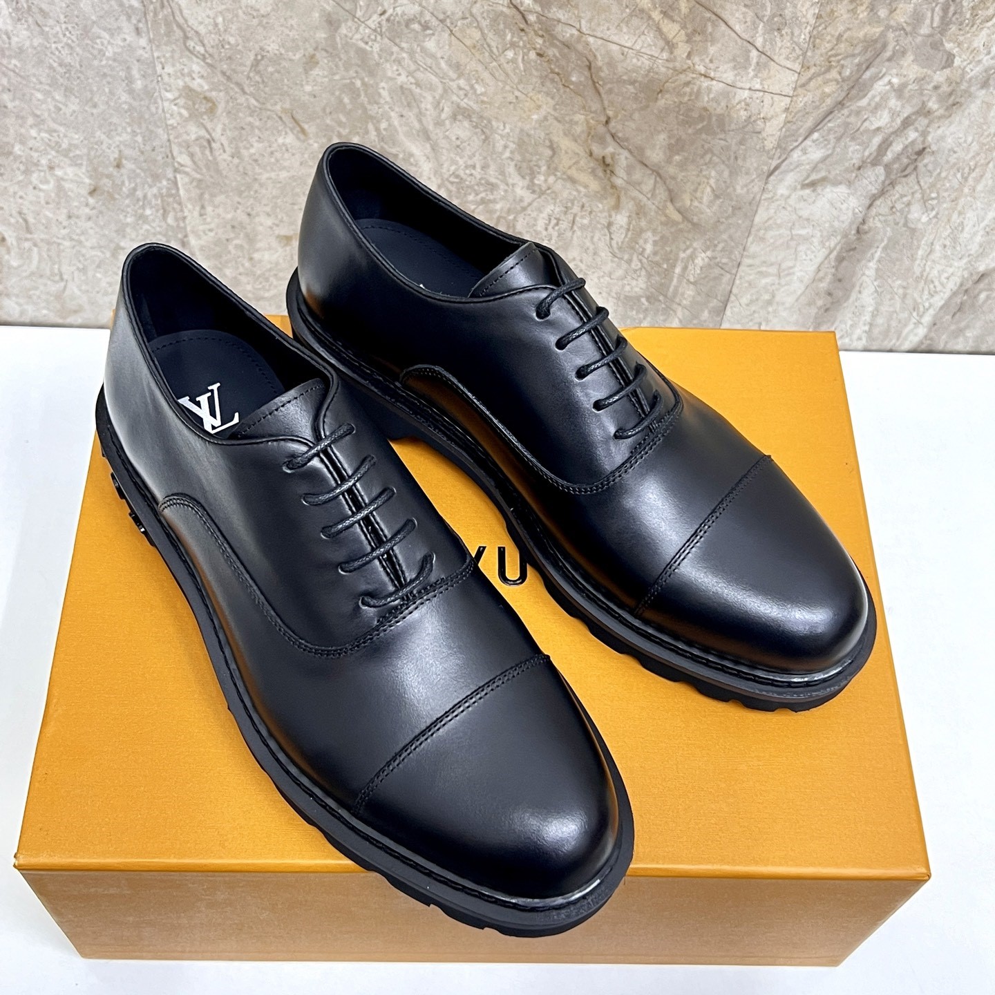 LOUIS VUITTON 루이비통 남자구두 #15296227