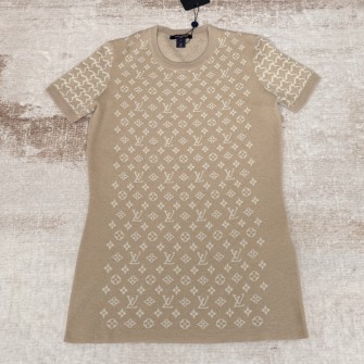 LOUIS VUITTON 루이비통 모노그램 허니콤 니트 탑 1AJEZW