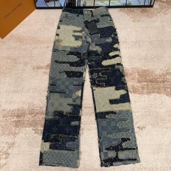 LOUIS VUITTON 루이비통  패치워크 데님 스케이트 팬츠 1AILUI