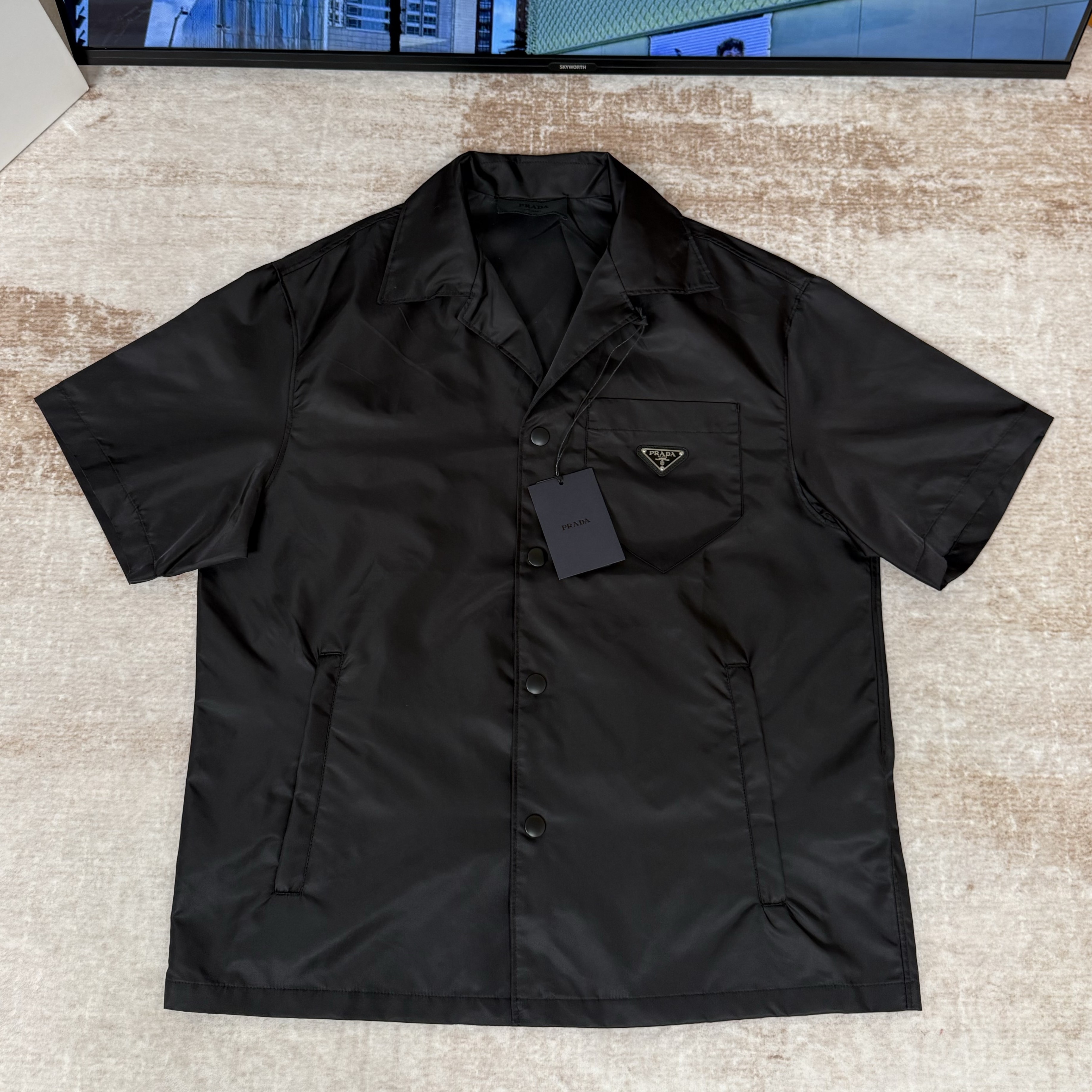PRADA 프라다 리나일론 숏슬리브 셔츠 블랙 #15116316