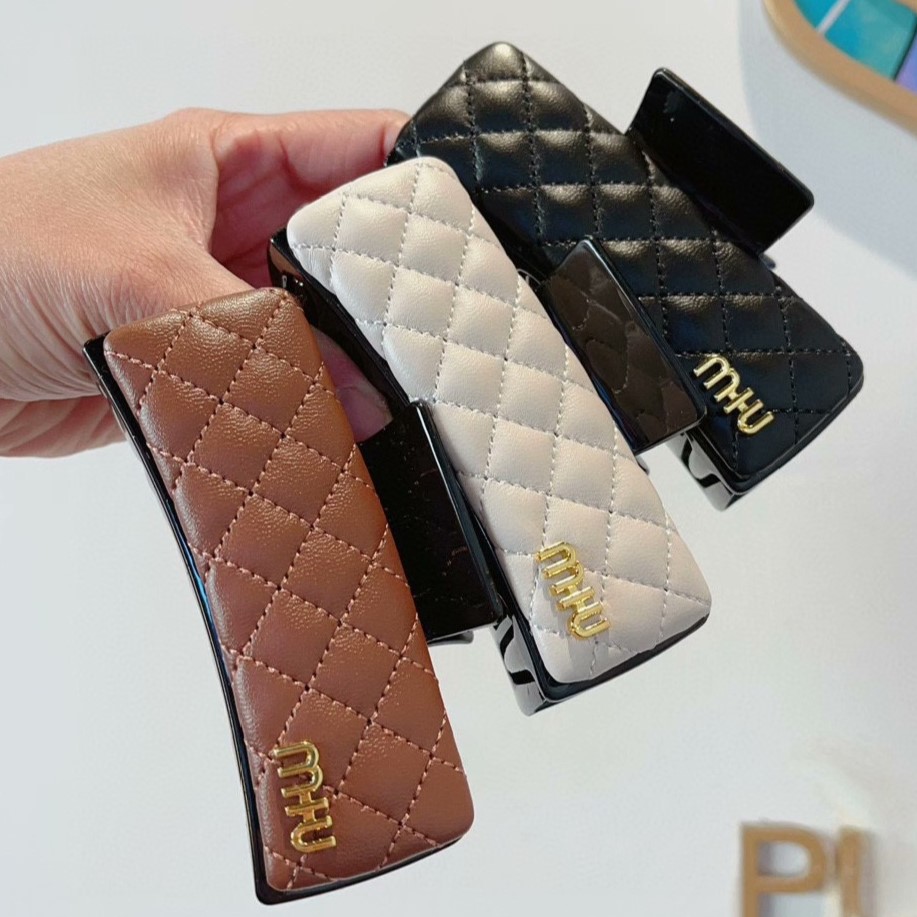 MIUMIU 미우미우 크림클립 #17336330