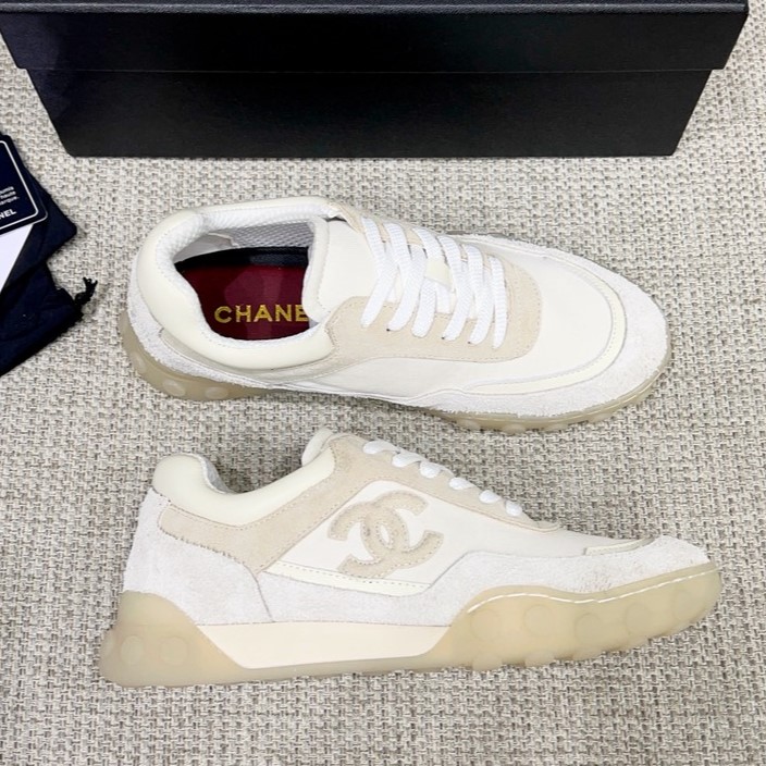 CHANEL 샤넬 스웨이드 가죽 스니커즈 #2123642