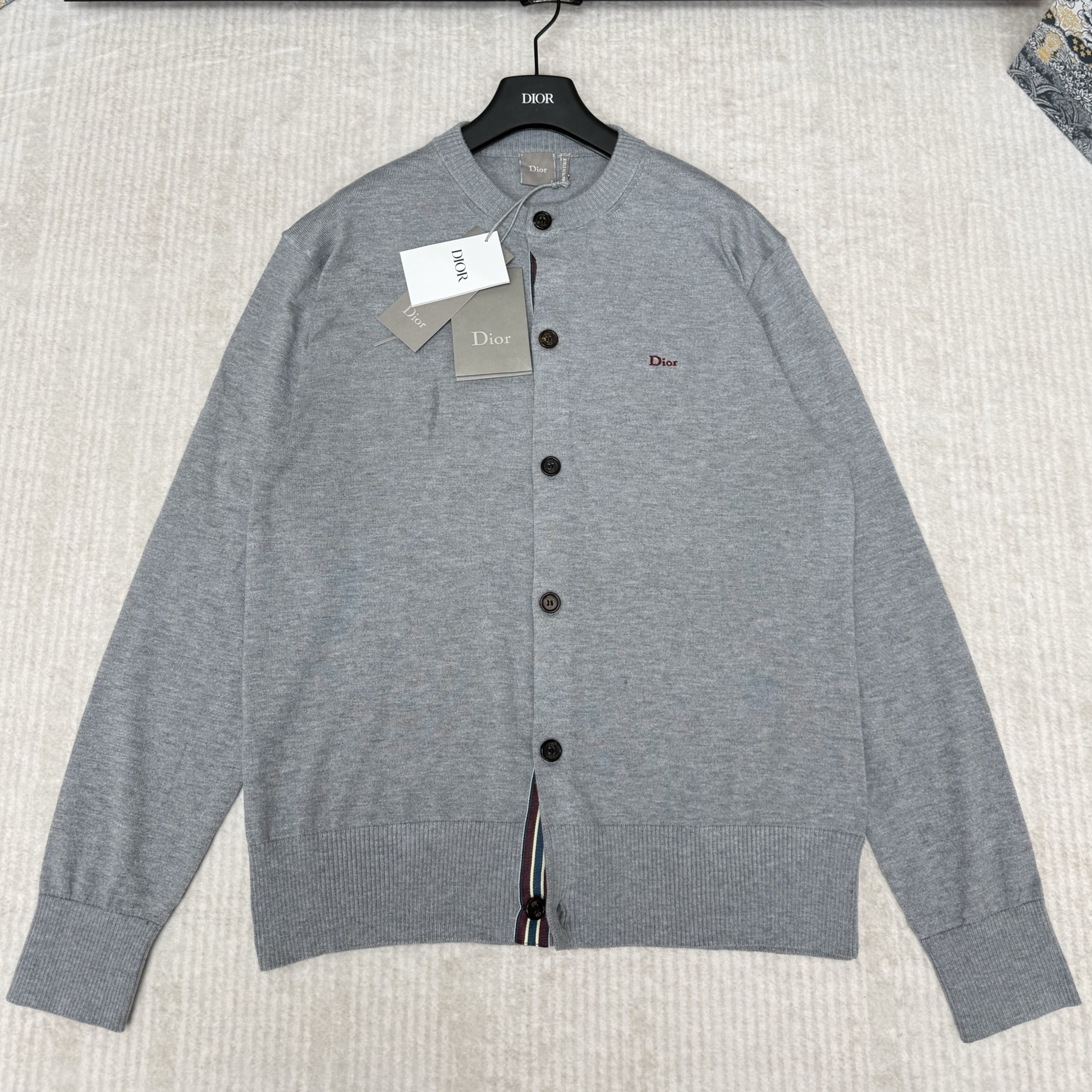 DIOR 디올 가디건, 피티드 실루엣 블루 캐시미어 코튼 니트 693M201A0029_C583