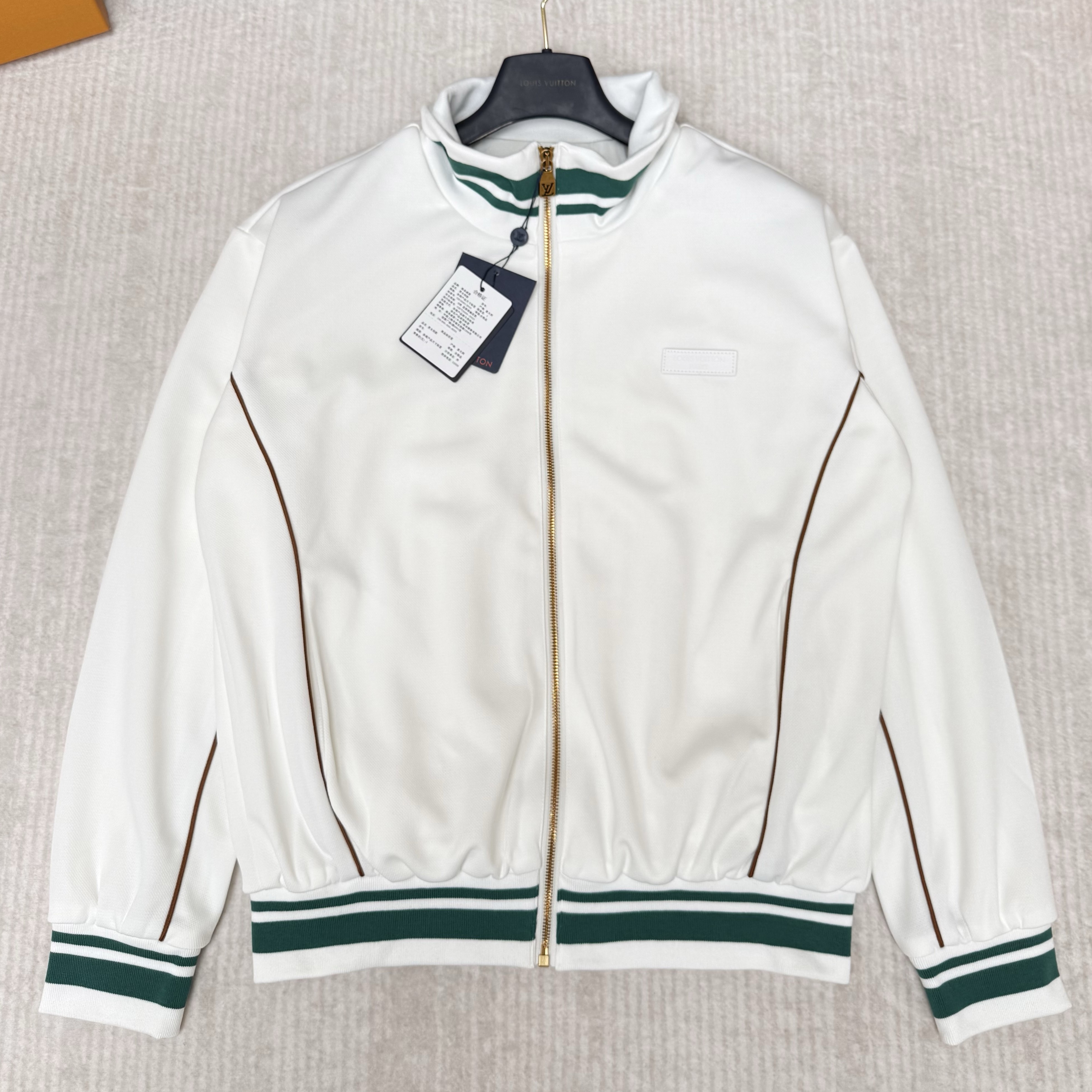 LOUIS VUITTON 루이비통 컬러 블록 로고 스포티 스탠드 칼라 재킷 #15206425
