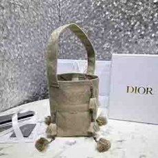 DIOR 디올