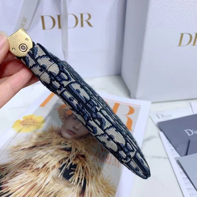 DIOR 디올