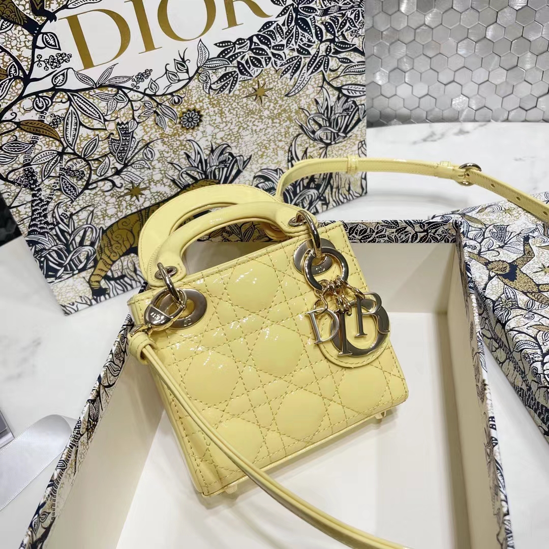 DIOR 디올