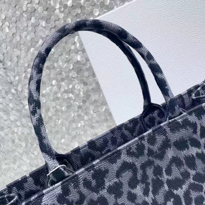 DIOR 디올