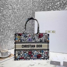 DIOR 디올