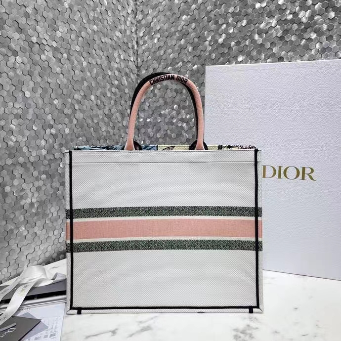 DIOR 디올