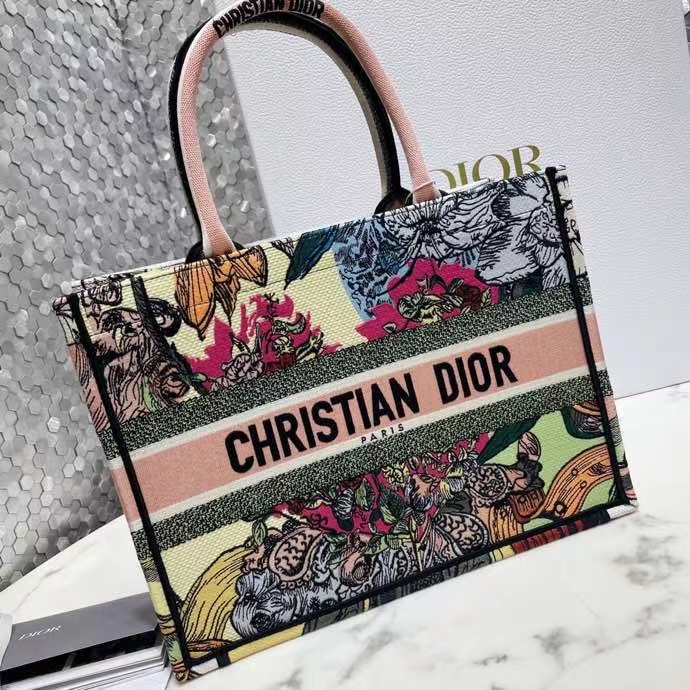 DIOR 디올