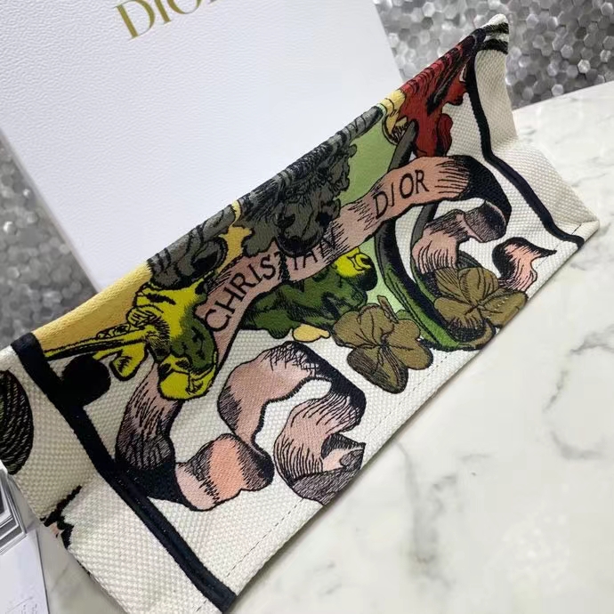 DIOR 디올