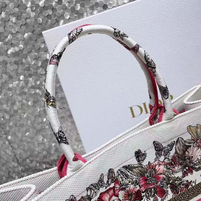 DIOR 디올