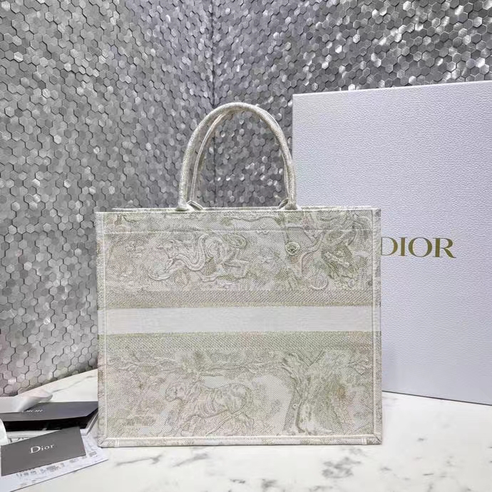 DIOR 디올