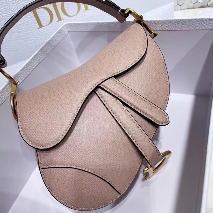 DIOR 디올