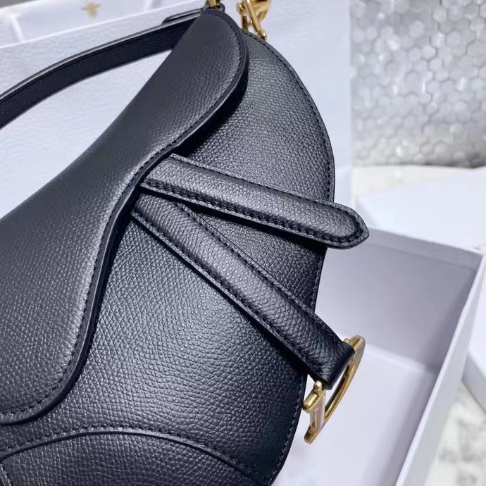DIOR 디올