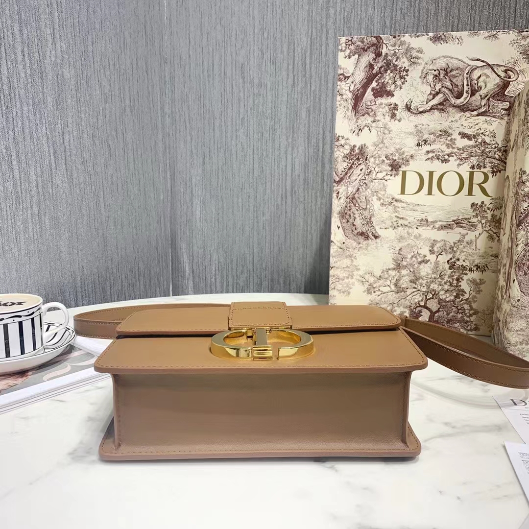 DIOR 디올