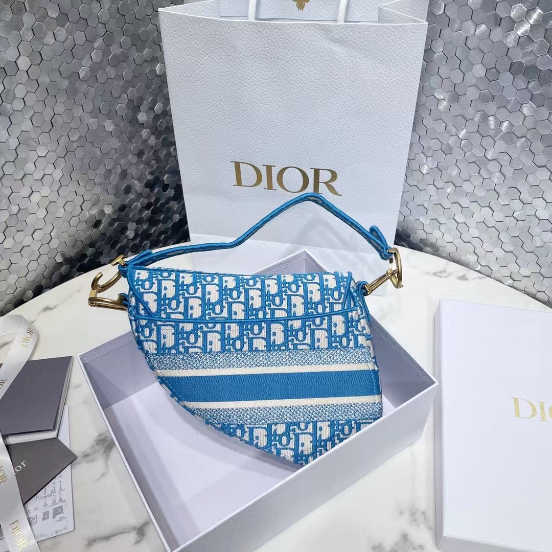 DIOR 디올