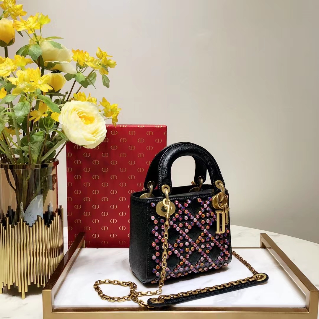 DIOR 디올