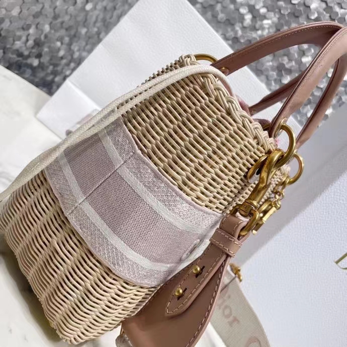 DIOR 디올