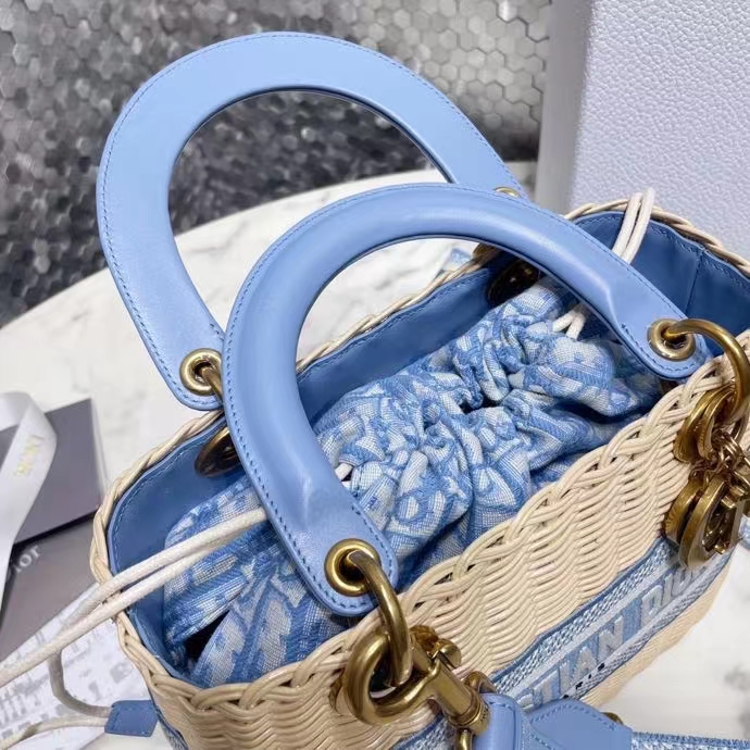 DIOR 디올