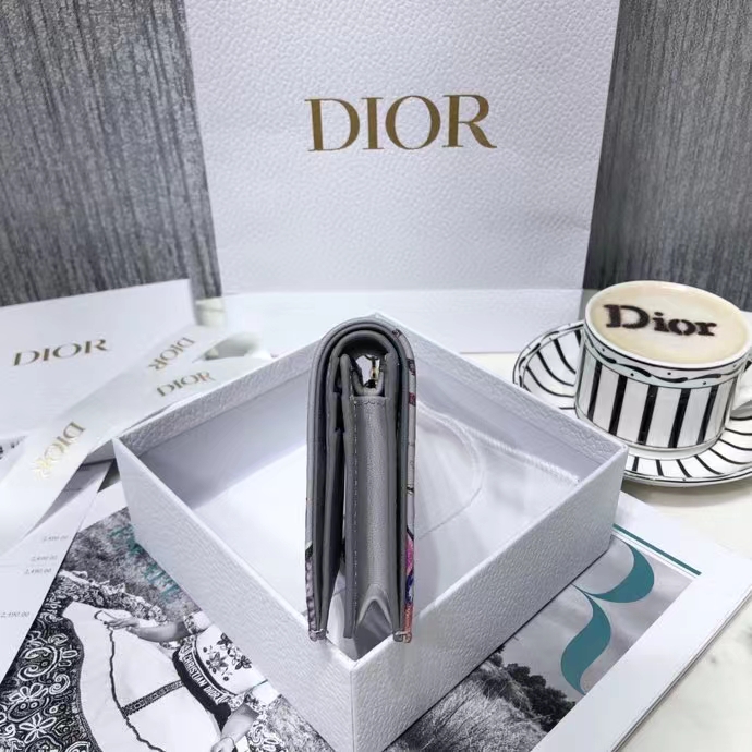 DIOR 디올