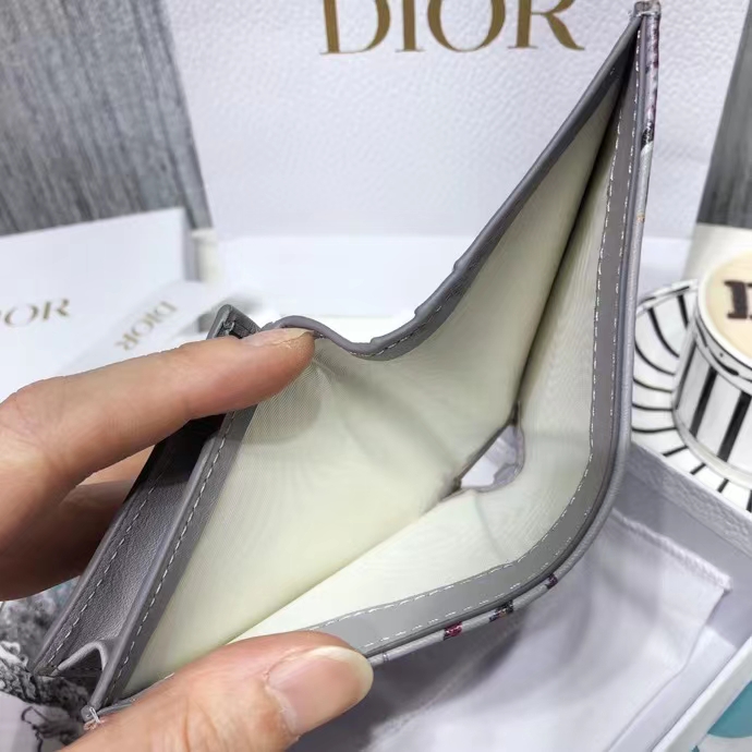 DIOR 디올