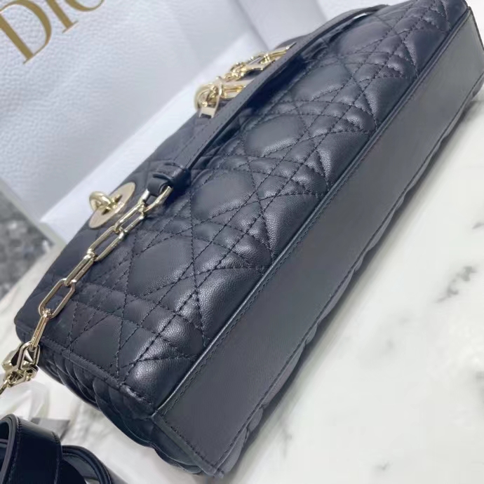 DIOR 디올