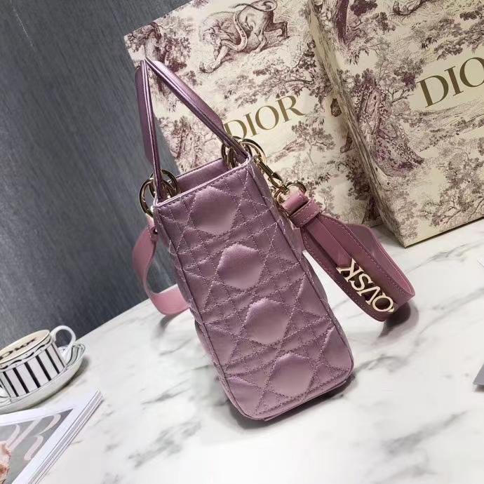 DIOR 디올