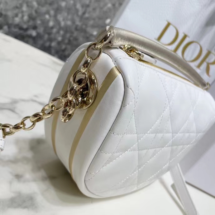 DIOR 디올