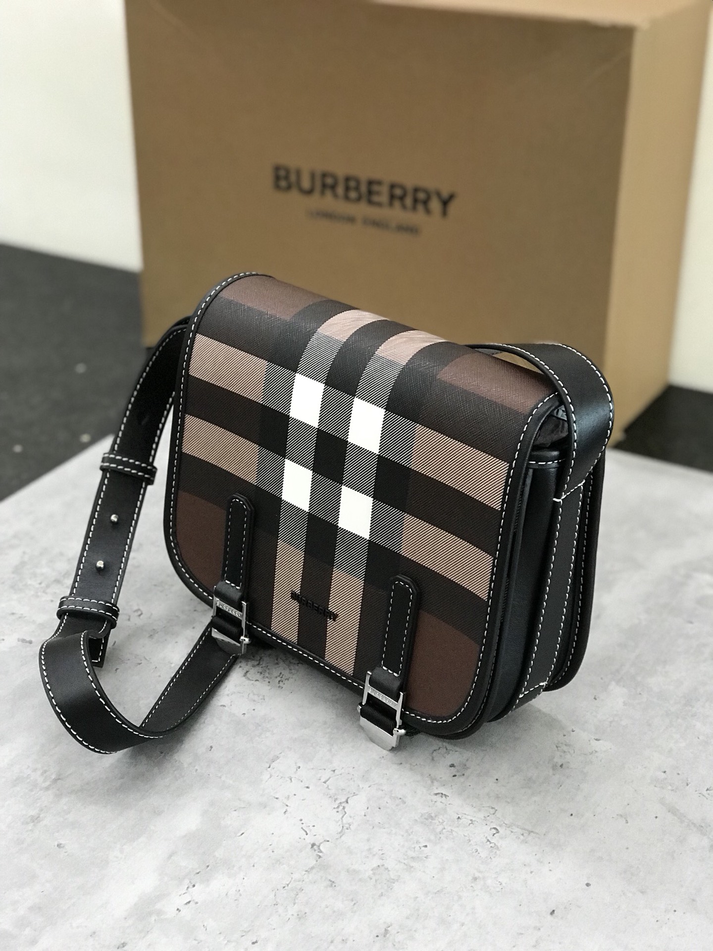 버버리[BURBERRY]