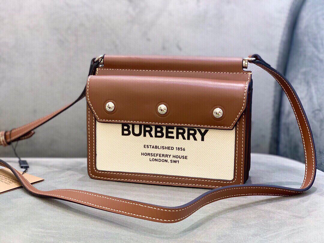 버버리[BURBERRY]