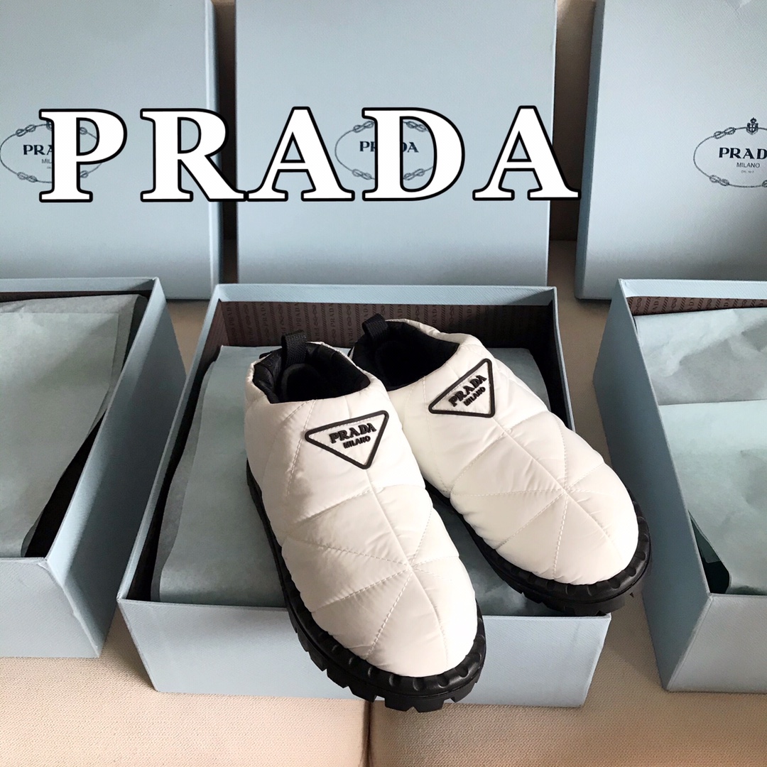 프라다 [PRADA]