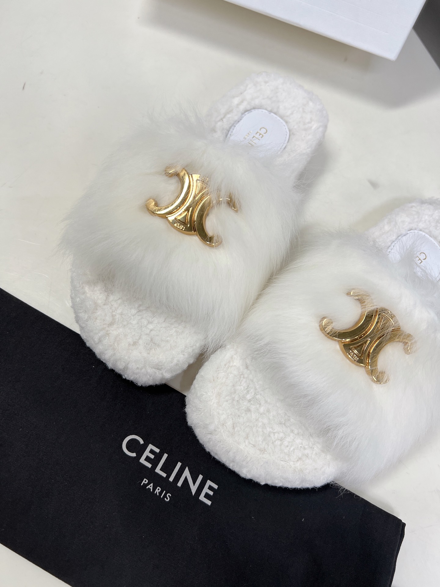 CELINE